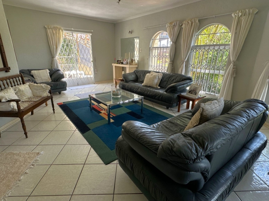 4 Bedroom Property for Sale in Wavecrest Eastern Cape